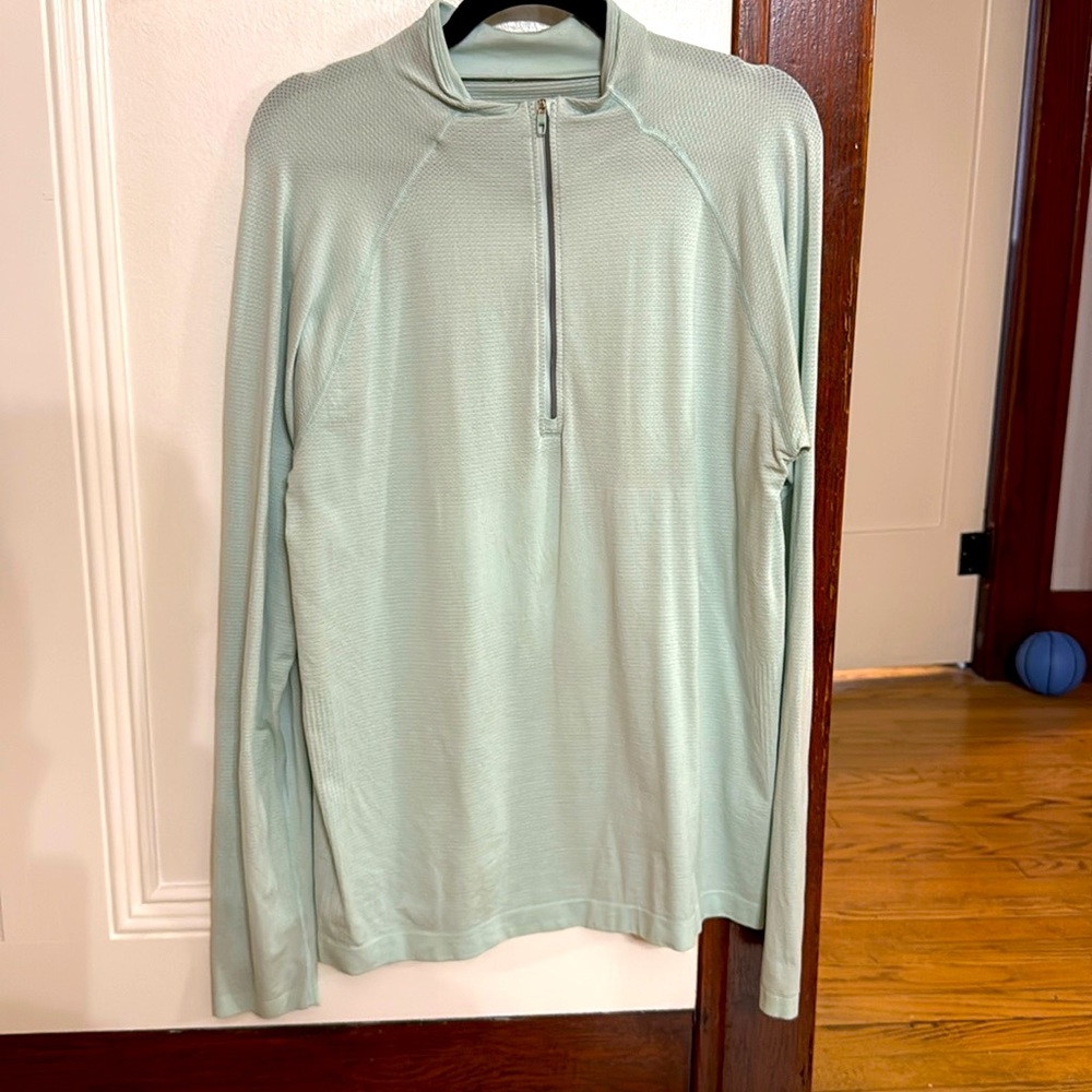 Men’s lululemon quarter zip pullover
